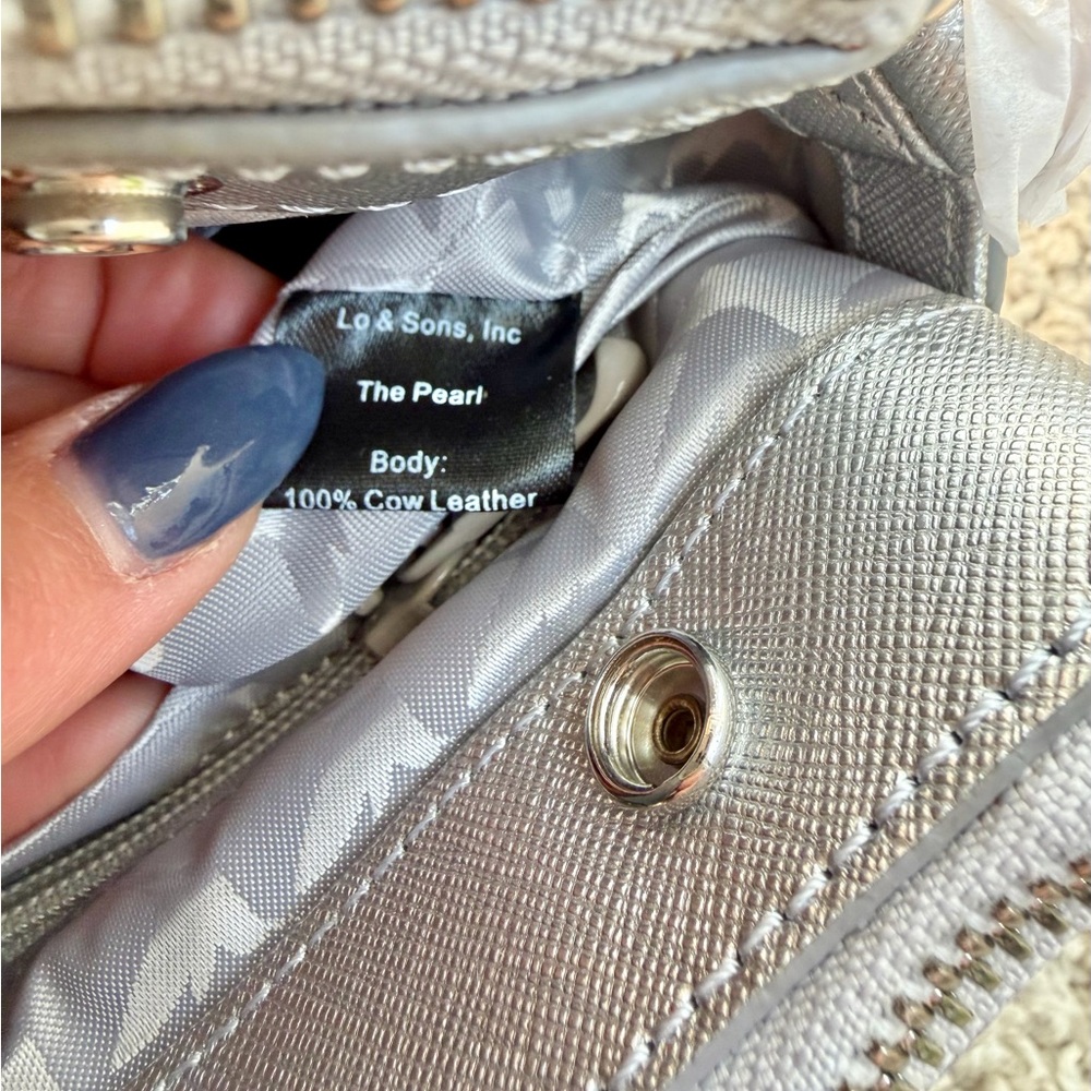 NEW Lo & Sons The Pearl Saffiano Crossbody *READ* - Picture 14 of 16